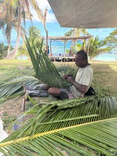 Tom's Sunset Homestay - 9
