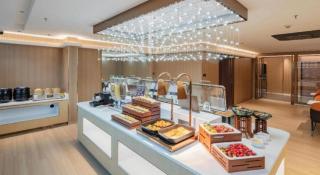 Lavande Hotels Guangzhou Baiyun Avenue North Metro Station - 7