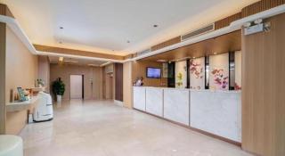 Lavande Hotels Guangzhou Baiyun Avenue North Metro Station - 2