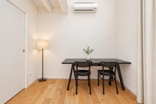 Suite 38 - 4
