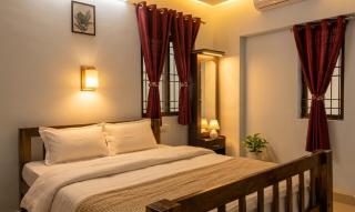 Urban White Villa Homestay - 9
