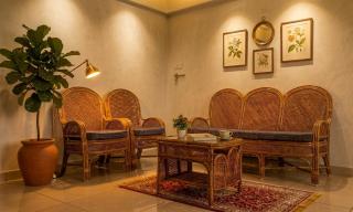 Urban White Villa Homestay - 6