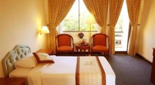 Royal Hotel - 2