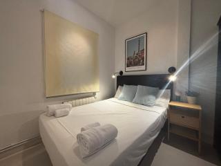 Stylish Apartment in Barcelona - 2