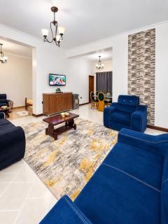 Kuya Family Town House - 0