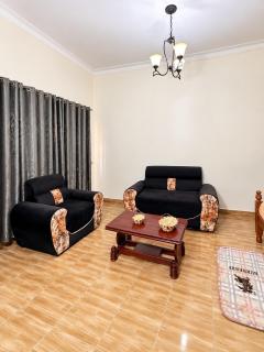 Kuya Family Town House - 2