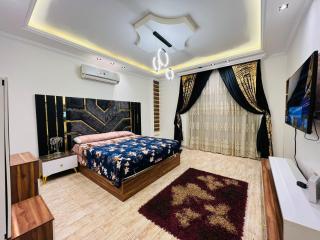 The Dream House - 7