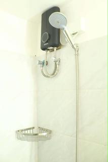 HLapuz Suites at Arc Towers 814 - 8
