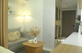 HLapuz Suites at Arc Towers 814 - 2
