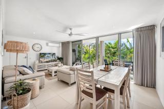 Beautiful Apt in Luxe Beachside Noosa Resort - 4