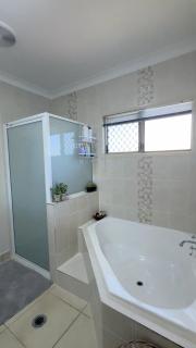 Mount Louisa Premier Stay - 4