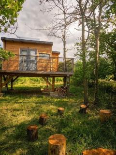 U nebe - glamping s vyvýšeným tiny house - 4