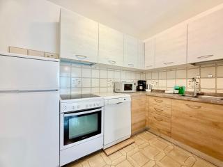 Colac Apartment - Ski and Mountain View - 3