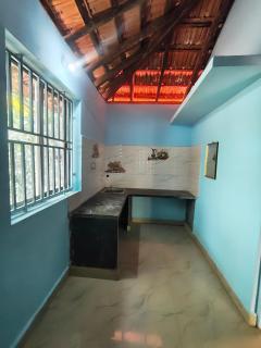 Knowwhere Backpackers Hostel - 1