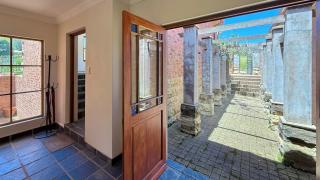The Eyrie Guesthouse - 5
