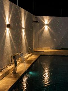 Casa com piscina, hidromassagem e churrasqueira automática - 9