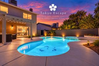 静 Tokyo Escape - Chinatown Heated Pool Retreat near the Strip with Hot Tub, Pool Table, Dog Friendly - 9