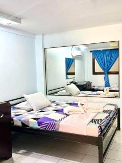 We R Inn Hotel - 9