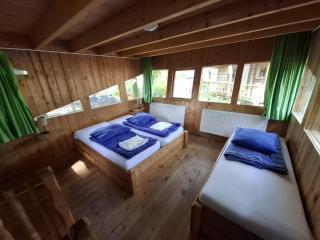 Wooden Lodge Victor de Vos - Slapen in een boomhut - Rijen, Brabant - 4