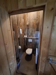Wooden Lodge Victor de Vos - Slapen in een boomhut - Rijen, Brabant - 2