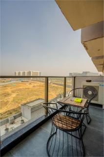 Luxury 2BHK Gurgaon City StayByCityFocus - 3