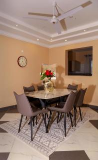 Third Avenue Beach Apartments - 4