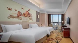 Vienna international hotel Huiyang Municipal Paza Branch - 1