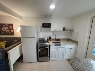 Spacious One Bedroom Apartment Near Miami - 2