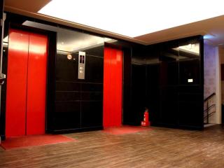 Centre Hotel - 8