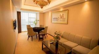 Vienna Hotel Shanghai Pudong Theme Park Wanda Branch - 8