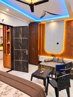 1Bhk AeroVibe Stay - Near Airport Rooftop Flights View - 7