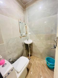 Hotel Iconic Plaza - Rajinder Nagar - 3