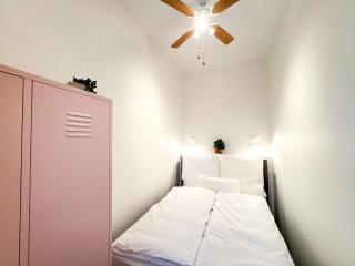 Apartment for 4, Prenzlauer Berg - 9