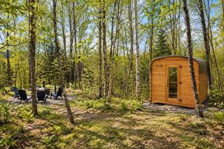 Le Bosquet - Wooded Escape & Modern Comfort - 9