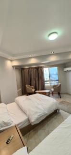 Nile View 3BR Modern Living - 1