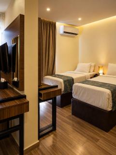 POST Hotel Amman - 6