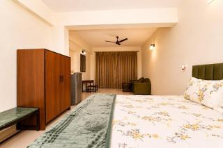 New Stylish Luxury 2BHK near Calangute Beach with Pool Kitchen Washer Parking - G1G2 - 3