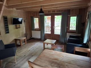 Wooden Lodge - Boomhut op d'n Mastendol - Rijen, Brabant - 9