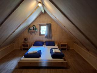 Wooden Lodge - Boomhut op d'n Mastendol - Rijen, Brabant - 2