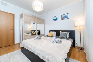 Quiet 2BR Steps from Old Town, Parking garage - 6