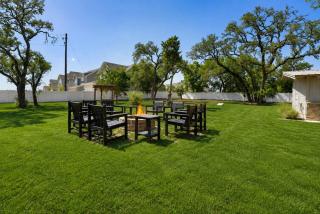 Whispering Oaks - Private Retreat Near Mercer St - 6