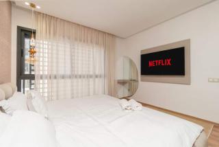 Modern Duplex with Terrace & Private Jacuzzi - 3