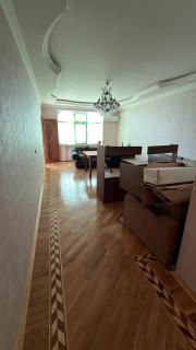 Spacious 2 bedroom apartment near downtown - 2