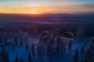 Tieva Chalets Levi, Ski-in, Ski-out with Private Hot Tub by Aavalevi - 1
