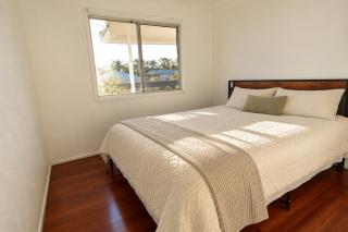 The Redbank Escape - Stylish Home with Private Pool - 5
