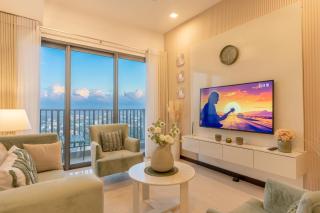 Skyline Haven at TRI-ZEN City & Sea Views - 0