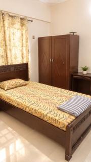 Great Location & Comfortable First Floor Portion - 6