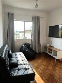 Apto/garagem coberta/900m-Centro - 1