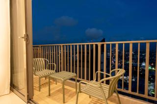 Skyline Haven at TRI-ZEN City & Sea Views - 4