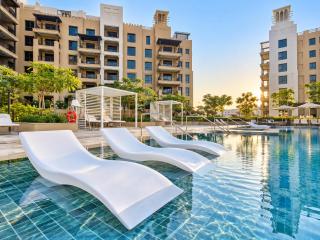 1 Bedroom Apartment with Burj AlArab View from your Balcony R507 - 1